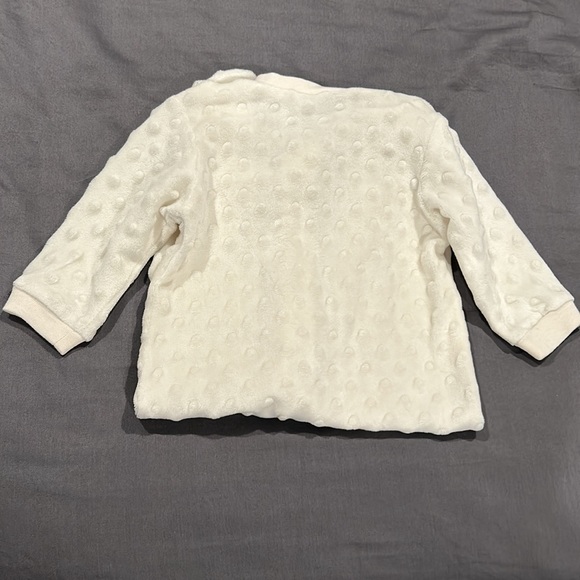 Disney Cream Color Baby Footsie Size 6-9 Months - Picture 5 of 6